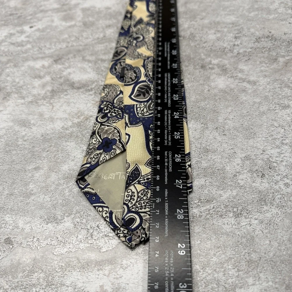 Robert Talbott Silk Tie Mens One Size Beige‎ Paisley Made In USA Necktie 3.75